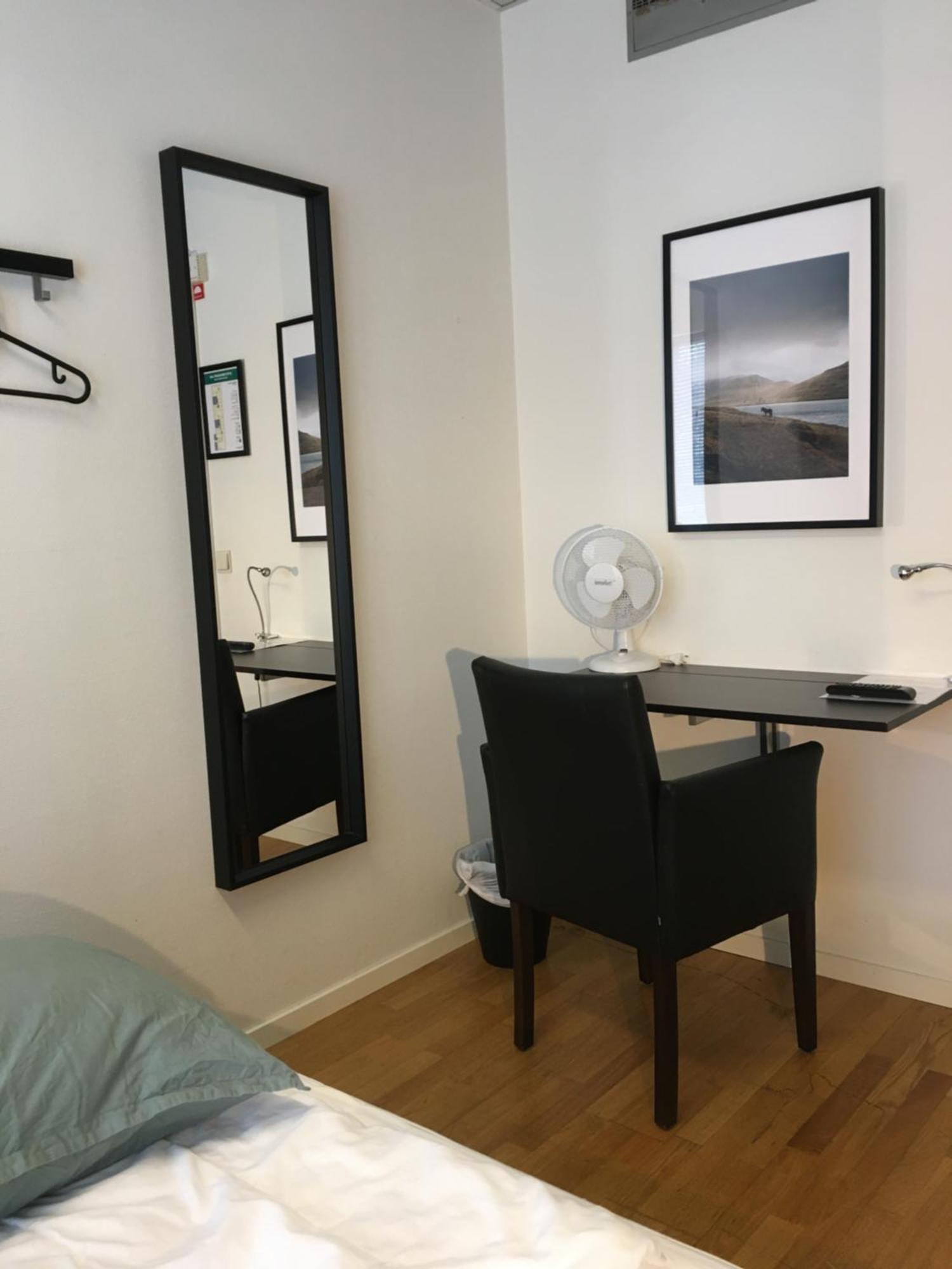 Hostel Snoozemore Gothenburg Bagian luar foto