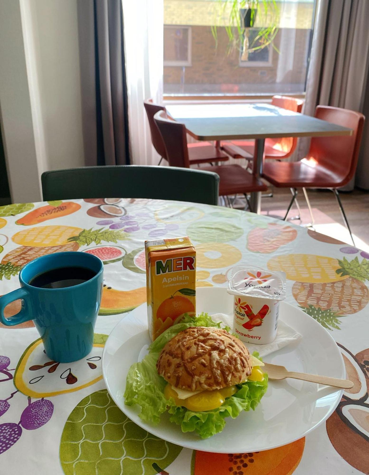 Hostel Snoozemore Gothenburg Bagian luar foto